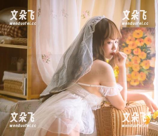 阳台上的渡边早季Saki，你以为只是晒太阳，实则在进行一场‘舒适POSE大赛’！