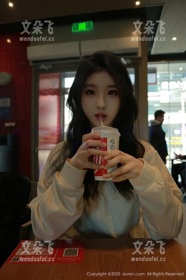 秀人网 - 无圣光！奶酥的美足图集直击你的心灵深处