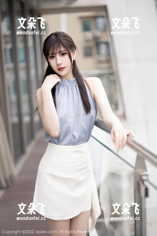 秀人网 - 一起去户外吧，李丽莎的图片会展开你对资源的新理解！
