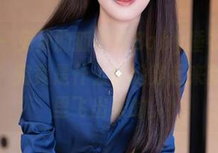秀人网 - 免费的狐小妖Baby睡衣作品，我在想，究竟是什么让她穿起来就像从梦里飞出来的。