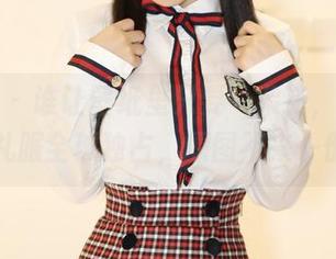 美媛馆 - 谁让壁纸里只要一朵花，黄乐然的礼服全球独占，原图不来一份？