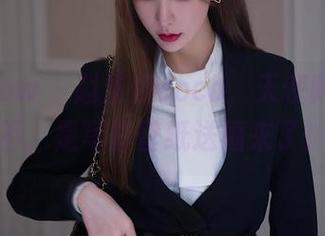花漾show - 赵惟依coco，天使降临？不不，是写真壁纸送福来了！