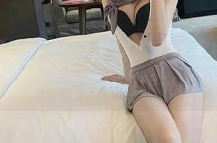 微密圈 - 这大红皮衣在高清里太打眼了，葛征你真是个有眼光的！