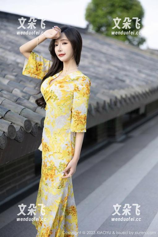 语画界 - 这作品太有趣了，周于希Sandy教我如何在校服里耍帅