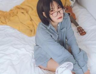 短裙？还是逐月Su的不灭传奇，最新照片看了吗？