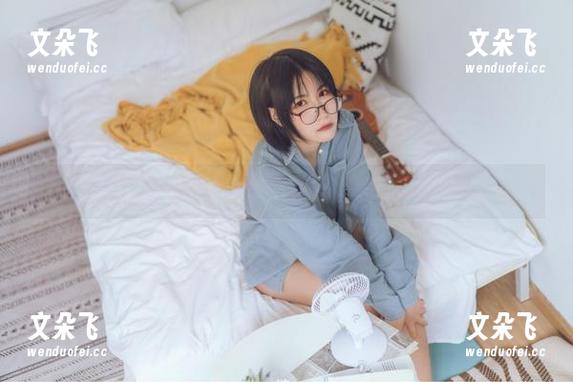 短裙？还是逐月Su的不灭传奇，最新照片看了吗？