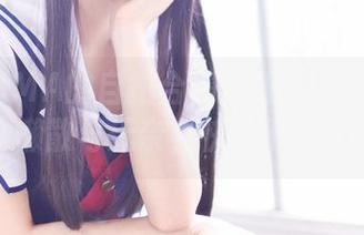 雪琪SAMA的自拍合集：眼睛里藏着多少懒散与无奈，快来下载！