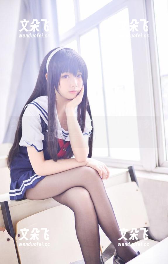 雪琪SAMA的自拍合集：眼睛里藏着多少懒散与无奈，快来下载！