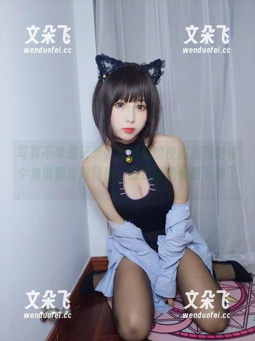 雯粥粥 写真不单是记录,雯粥粥的校园系列把每个角落都变得特别,感觉时光都慢下来了。