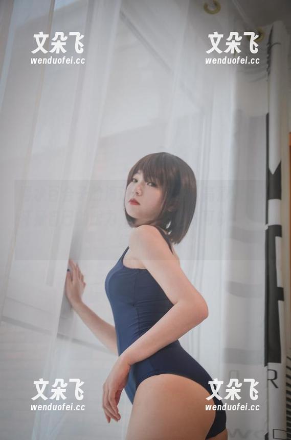 青水百合子的海边闪耀图卷，高清到让人怀疑自己的眼力，这日子也许可以一直延续下去？