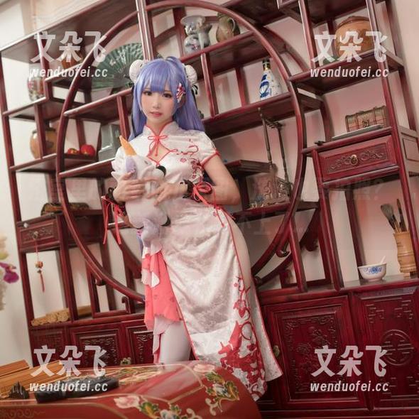 浴室里的面饼仙儿原图，洗澡也要拍照？这新潮流我跟不上了...